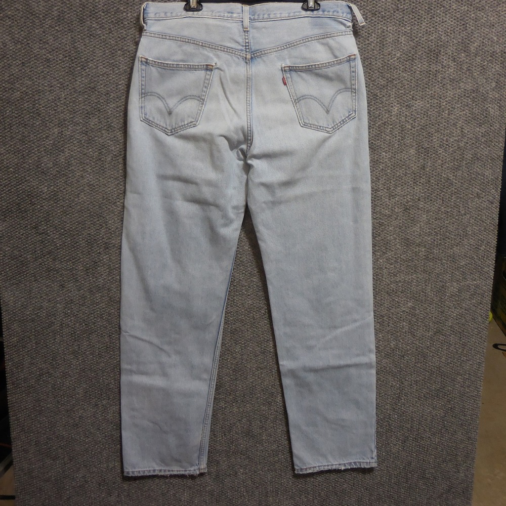 Levis 550 Relaxed Fit Jeans Light Wash Blue Denim 36x34 Distressed 100% Cotton